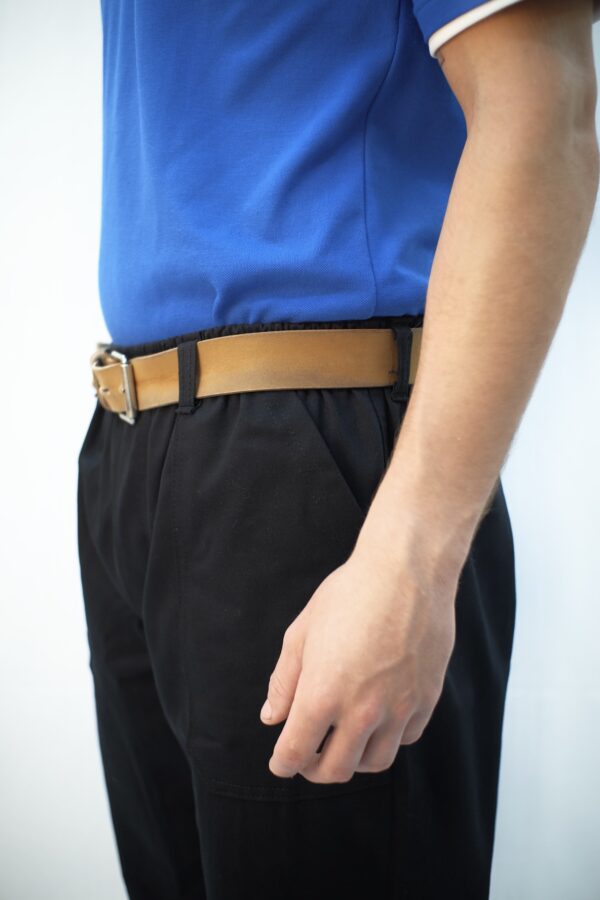 Calça com elastico e PASSANTE na cintura, cor preto - Image 2