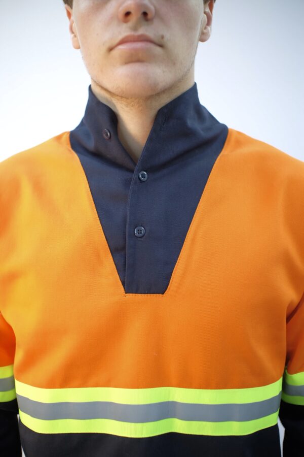 Camisa polo gola italiana duas cores, botões e faixa refletiva - Image 6